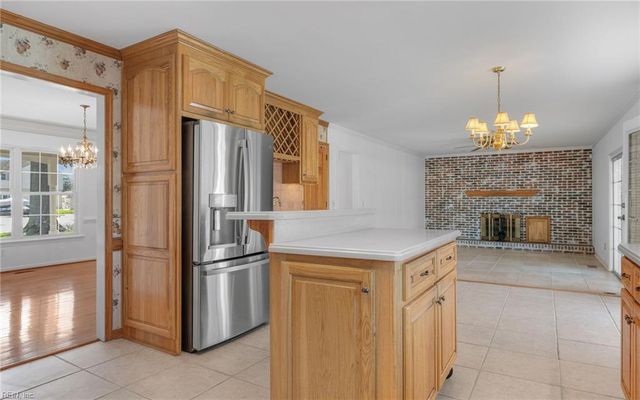 526 Elizabeth Lake DR, Hampton, VA 23669