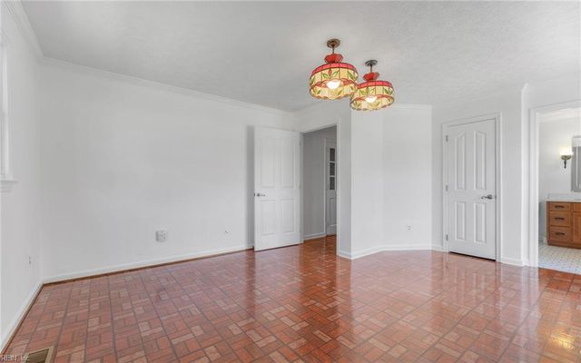 526 Elizabeth Lake DR, Hampton, VA 23669