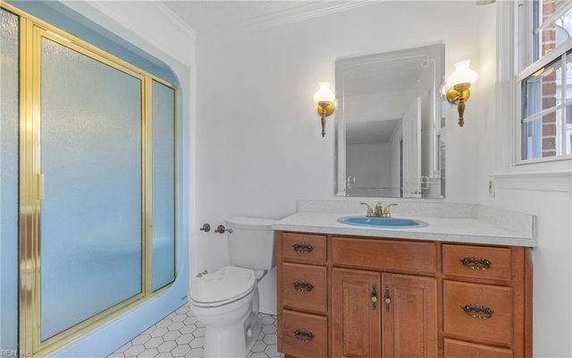 526 Elizabeth Lake DR, Hampton, VA 23669