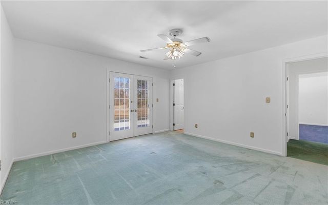 526 Elizabeth Lake DR, Hampton, VA 23669