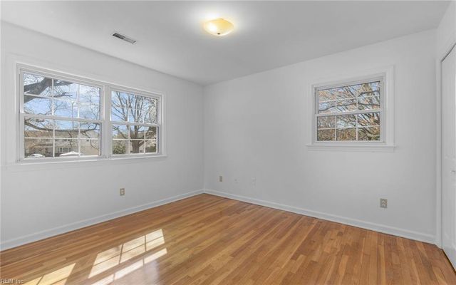 526 Elizabeth Lake DR, Hampton, VA 23669