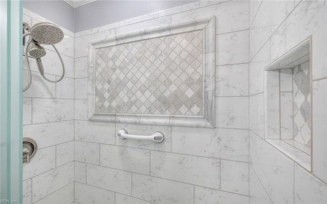 526 Elizabeth Lake DR, Hampton, VA 23669