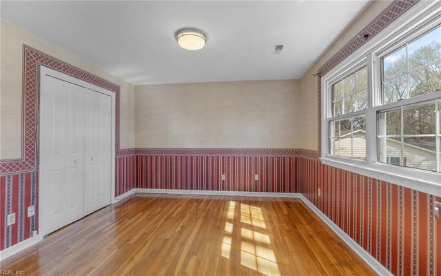 526 Elizabeth Lake DR, Hampton, VA 23669