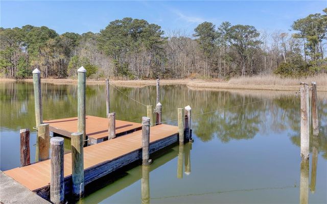 526 Elizabeth Lake DR, Hampton, VA 23669