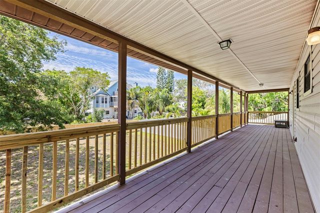 334 CROSSWINDS DRIVE, Palm Harbor, FL 34683