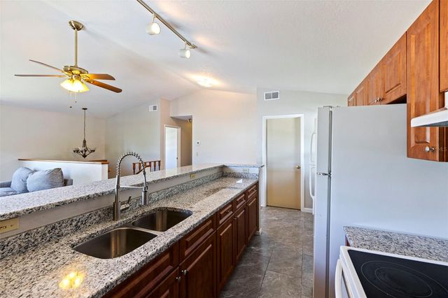 334 CROSSWINDS DRIVE, Palm Harbor, FL 34683