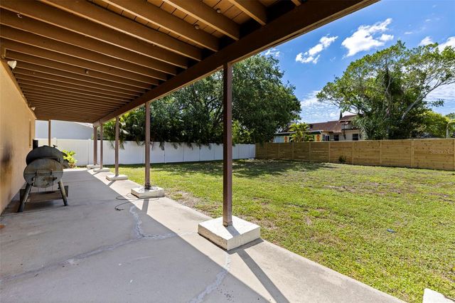 334 CROSSWINDS DRIVE, Palm Harbor, FL 34683