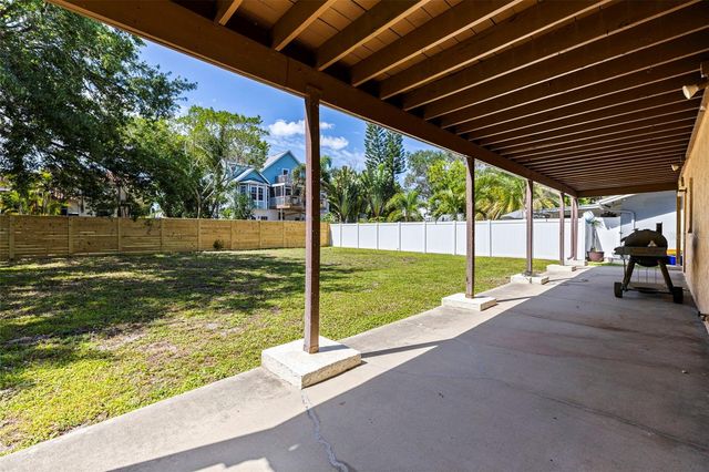 334 CROSSWINDS DRIVE, Palm Harbor, FL 34683