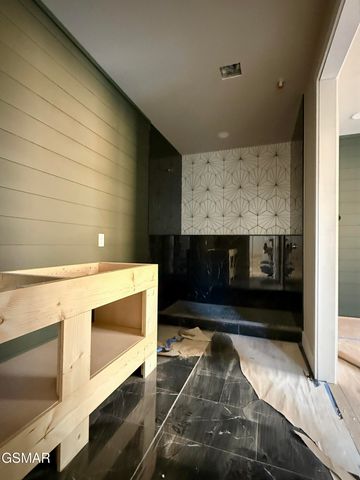 130 Mills Park Road, Gatlinburg, TN 37738