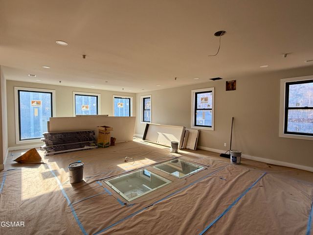 130 Mills Park Road, Gatlinburg, TN 37738