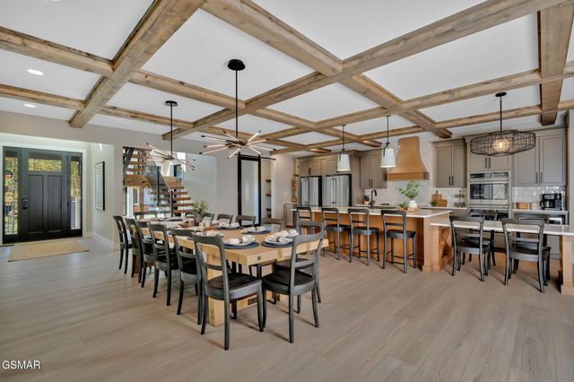 130 Mills Park Road, Gatlinburg, TN 37738