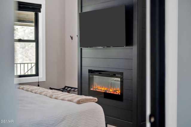 130 Mills Park Road, Gatlinburg, TN 37738