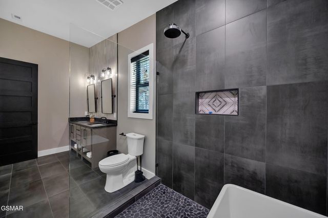 130 Mills Park Road, Gatlinburg, TN 37738