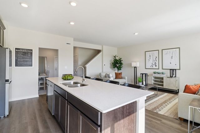 1722 Baler Avenue, Aurora, IL 60503