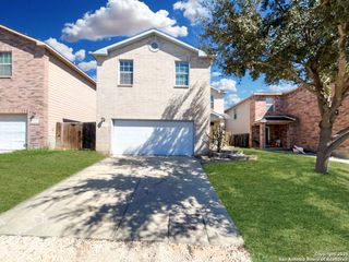 8219 Maple Meadow Dr, Converse, TX 78109
