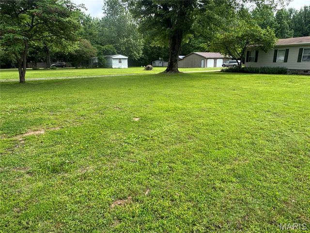 2116 County Road 607, Poplar Bluff, MO 63901