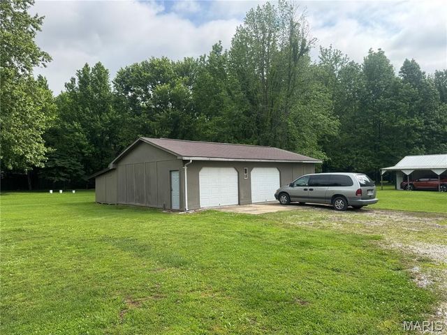 2116 County Road 607, Poplar Bluff, MO 63901