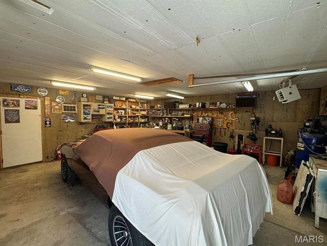 2116 County Road 607, Poplar Bluff, MO 63901