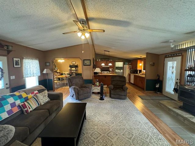 2116 County Road 607, Poplar Bluff, MO 63901