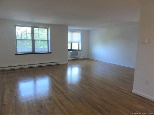 500 Newfield Avenue 1F, Stamford, CT 06905