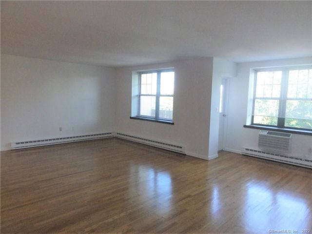500 Newfield Avenue 1F, Stamford, CT 06905