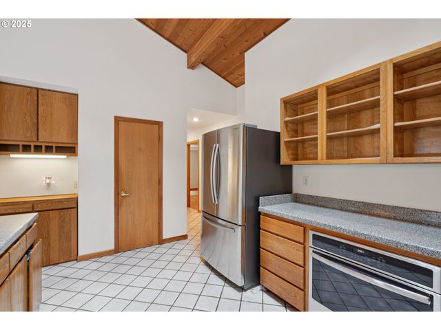 25180 S DIANNE Dr, Beavercreek, OR 97004