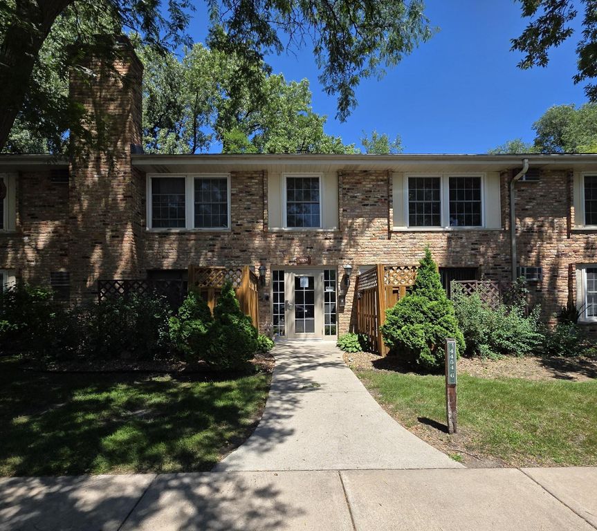 4442 Cedar Lake Road S 7, Saint Louis Park, MN 55416