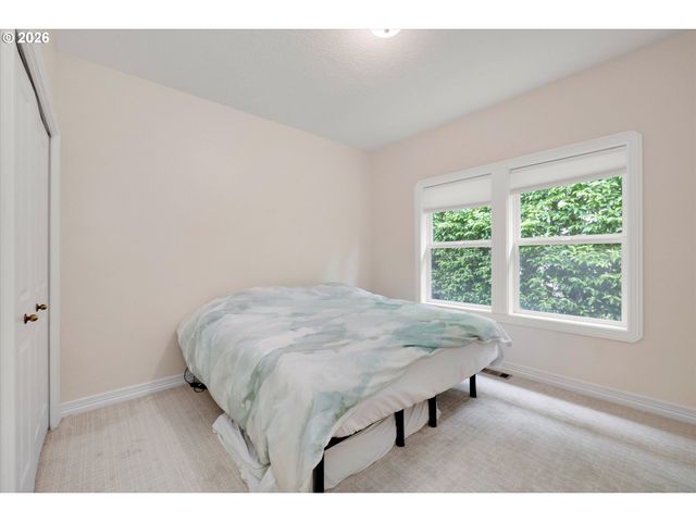 10520 Se ISAAC Dr, Happy Valley, OR 97086