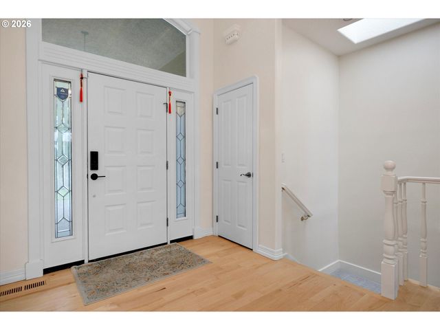 10520 Se ISAAC Dr, Happy Valley, OR 97086