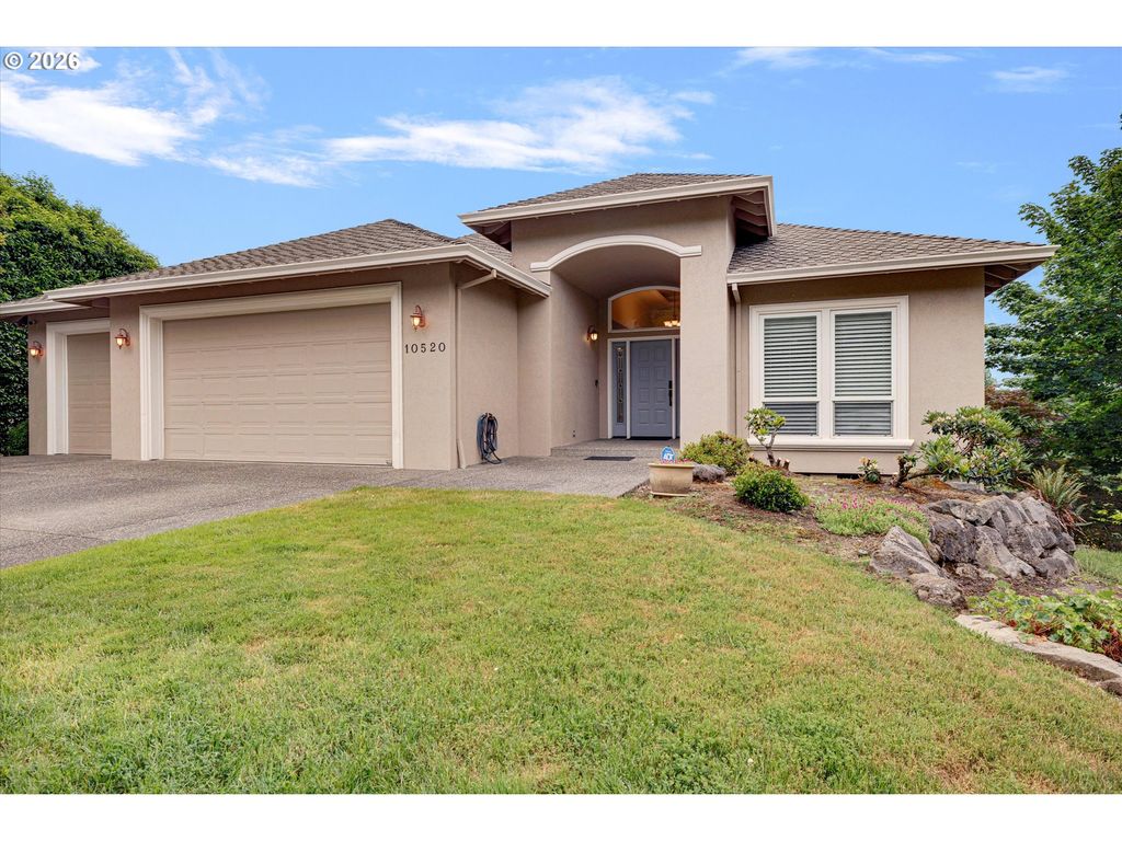 10520 Se ISAAC Dr, Happy Valley, OR 97086