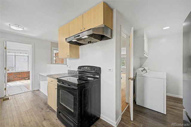 928 S Harrison Street, Denver, CO 80209