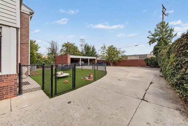 928 S Harrison Street, Denver, CO 80209