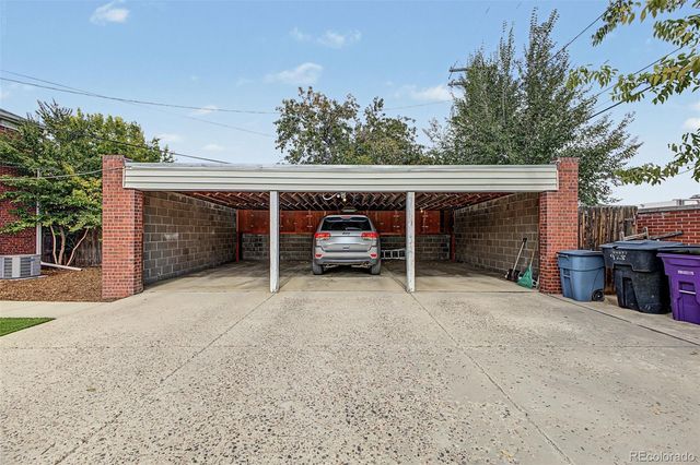 928 S Harrison Street, Denver, CO 80209