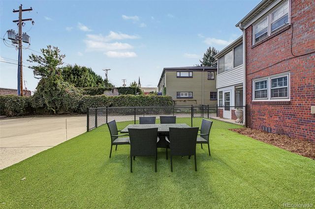 928 S Harrison Street, Denver, CO 80209