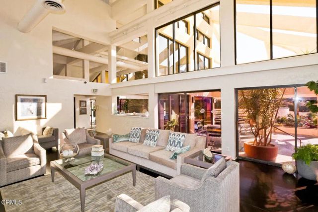 2167 Martinique Lane, Oxnard, CA 93035