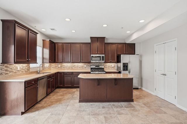 2305 Pointe View Drive, Adams Twp, PA 16046