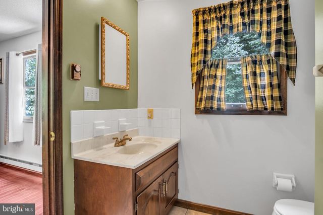 350 POPLAR RD, Dillsburg, PA 17019