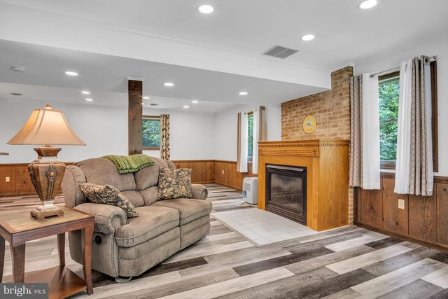 350 POPLAR RD, Dillsburg, PA 17019