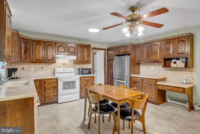350 POPLAR RD, Dillsburg, PA 17019