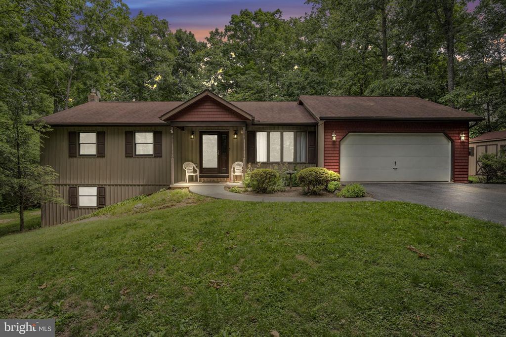 350 POPLAR RD, Dillsburg, PA 17019