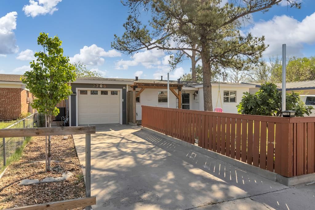 2706 Bagley, Odessa, TX 79763