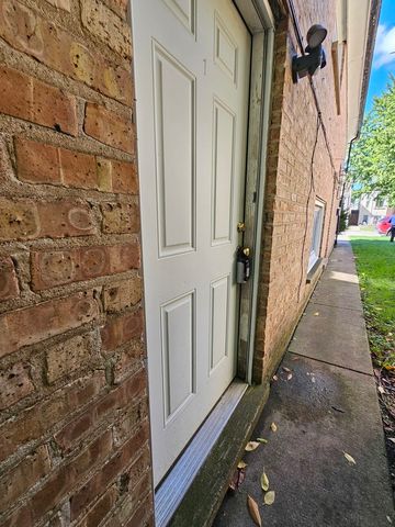 1225 Kenilworth Avenue 1, Berwyn, IL 60402