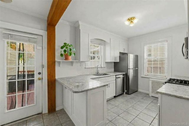 51 Sterling Avenue, Yonkers, NY 10704