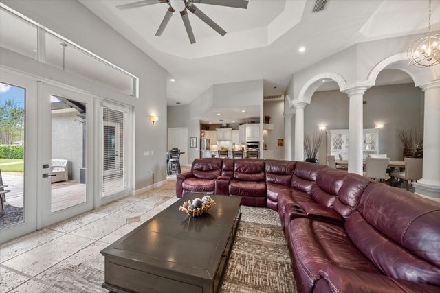 18731 CROOKED LANE, Lutz, FL 33548