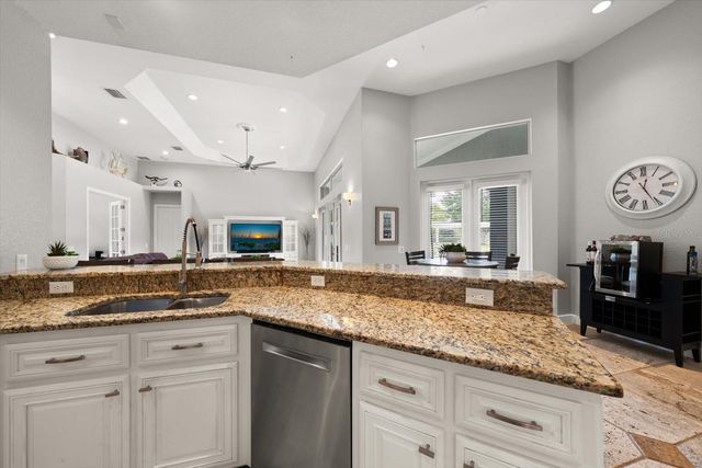 18731 CROOKED LANE, Lutz, FL 33548