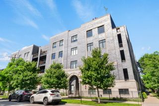 5748 N Hermitage Avenue 404, Chicago, IL 60660
