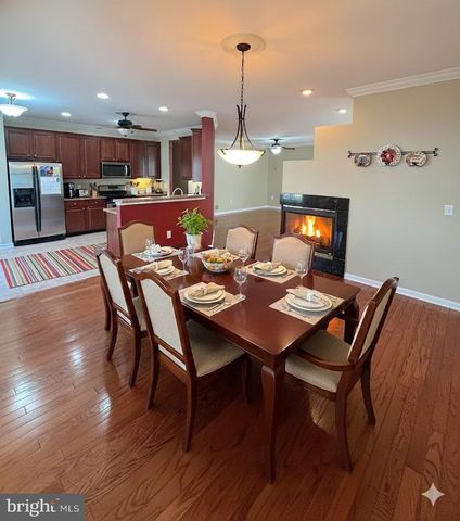 1 MARLOWE CT, Absecon, NJ 08205