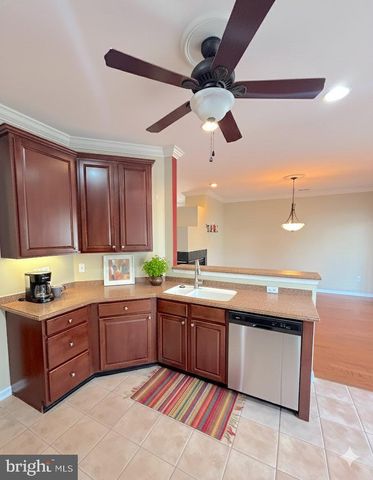 1 MARLOWE CT, Absecon, NJ 08205