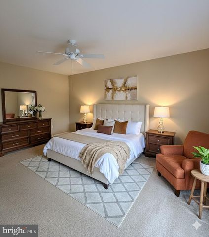 1 MARLOWE CT, Absecon, NJ 08205