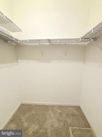 1 MARLOWE CT, Absecon, NJ 08205